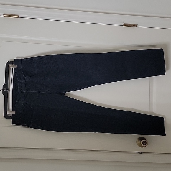 Bonobos Size 31x28 Dark Wash Tailored Fit, Excellent Condition, Like New - Picture 9 of 13